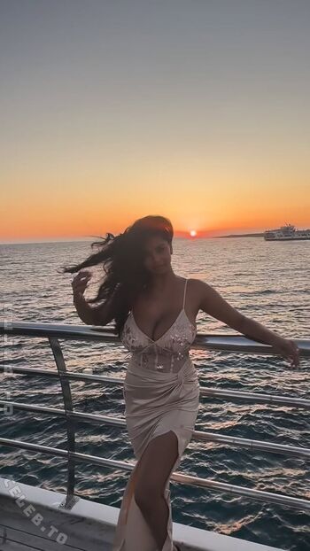 Full leaked Mewbbygirl private onlyfans photo