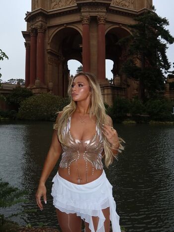 Full leaked Megan bayne page private onlyfans photo