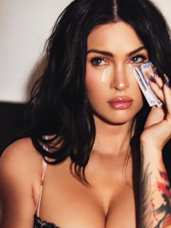 Full leaked Megan fox private onlyfans photo