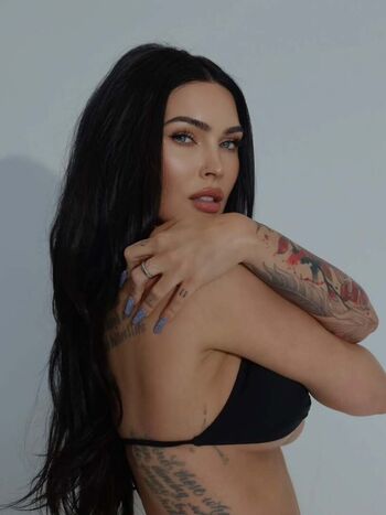 Full leaked Megan fox  page private onlyfans photo