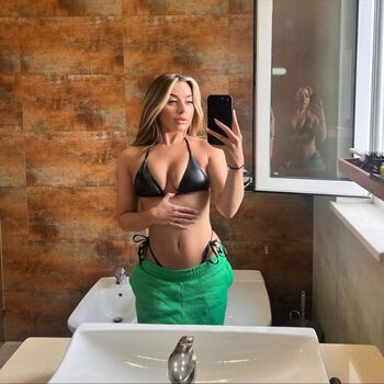 Full leaked Meganloxley private onlyfans photo