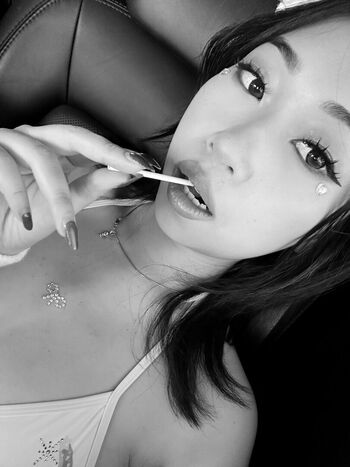 Full leaked Mei lee private onlyfans photo