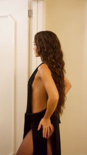 Full leaked Mel maia private onlyfans photo