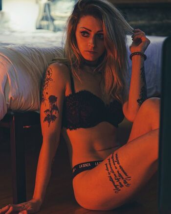 Full leaked Melaniehavok private onlyfans photo