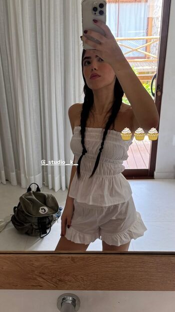 Full leaked Melbayde private onlyfans photo