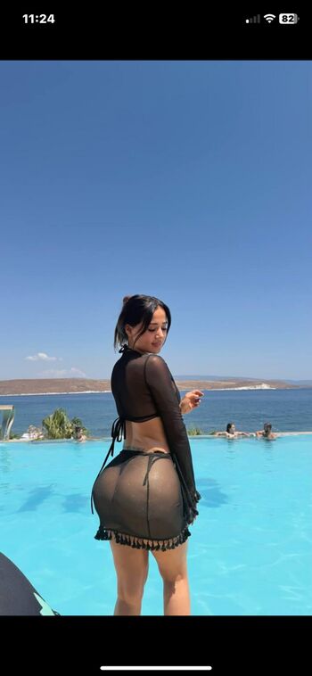 Full leaked Melek azad page private onlyfans photo