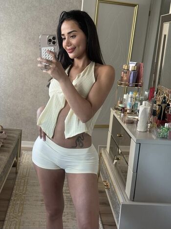 Full leaked Melekazad page private onlyfans photo