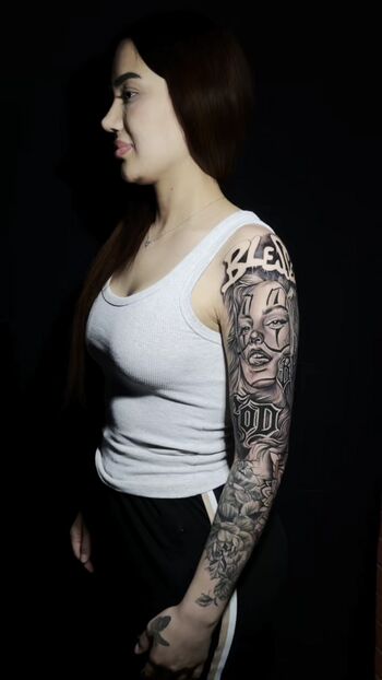 Full leaked Melekazad private onlyfans photo