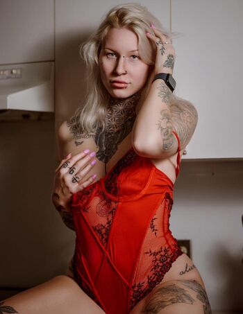 Full leaked Melinaroy private onlyfans photo