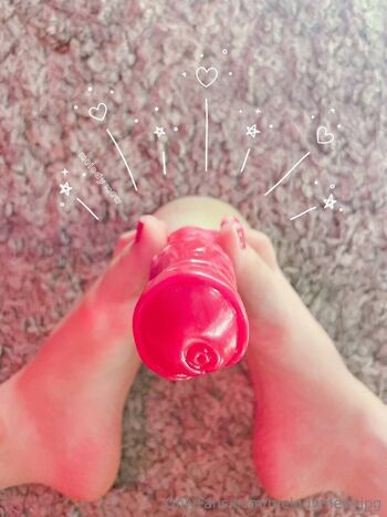 Full leaked Melody mew page private onlyfans photo