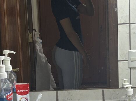 Full leaked Melzinha tadinha private onlyfans photo