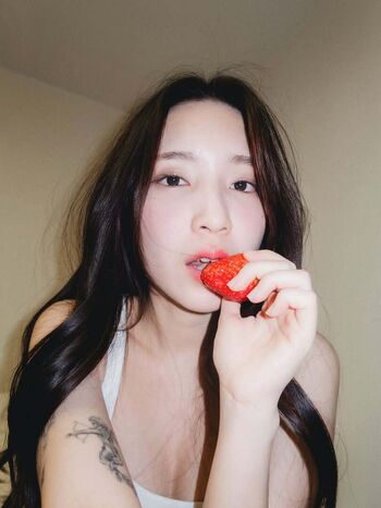 Full leaked Mena noona private onlyfans photo