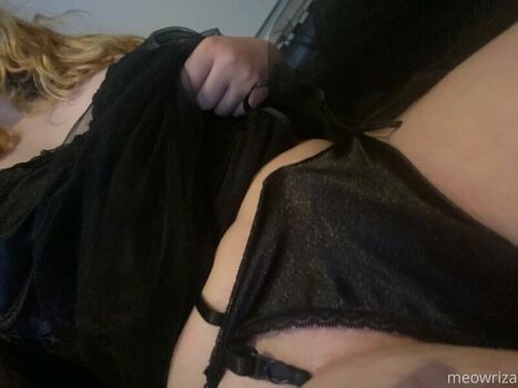 Full leaked Meowrizavip private onlyfans photo