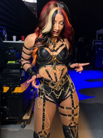 Full leaked Mercedes mone page private onlyfans photo