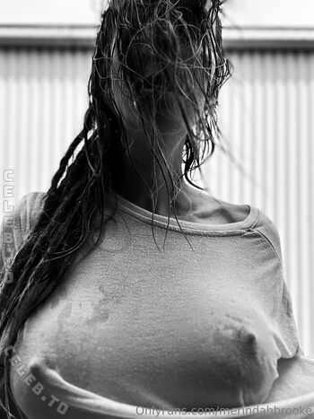 Full leaked Merindahbrooke page private onlyfans photo