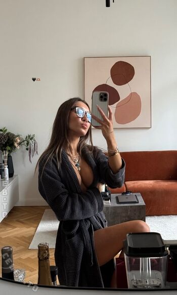 Full leaked Merve ozkan page private onlyfans photo