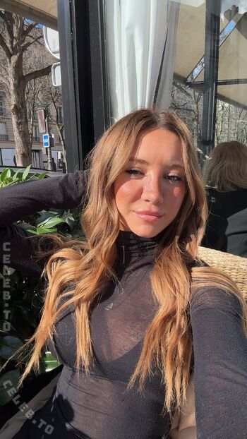 Full leaked Merve ozkan private onlyfans photo