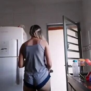 Full leaked Mes em live e filho atrapalhando private onlyfans photo