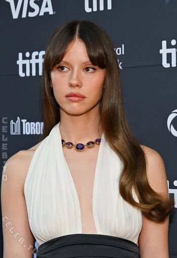 Full leaked Mia goth private onlyfans photo