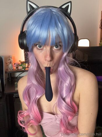 Full leaked Mia hill private onlyfans photo