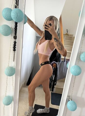 Full leaked Mia julia vip private onlyfans photo