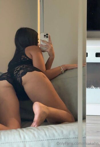 Full leaked Mia kahn private onlyfans photo