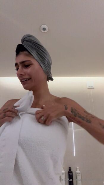 Full leaked Mia khalifa  page private onlyfans photo