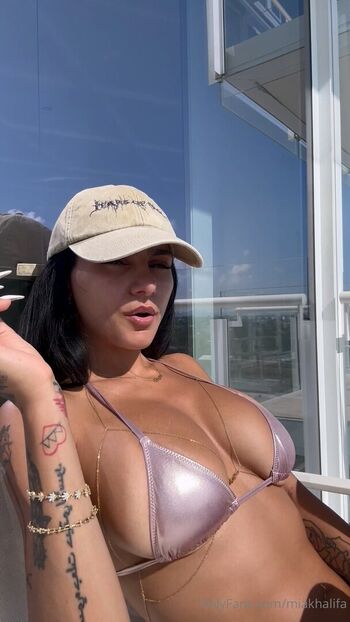 Full leaked Mia khalifa  page private onlyfans photo