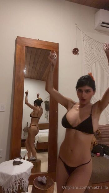 Full leaked Mia khalifa  page private onlyfans photo