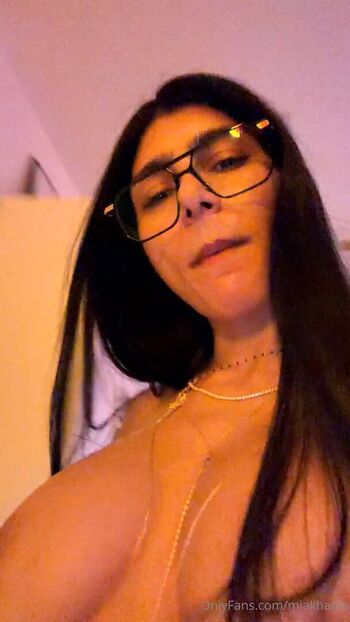 Full leaked Mia khalifa page private onlyfans photo
