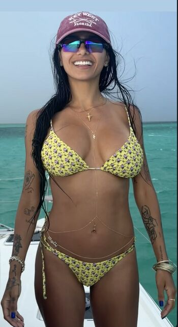 Full leaked Mia khalifa private onlyfans photo