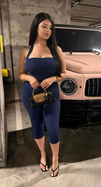 Full leaked Mia krystal private onlyfans photo
