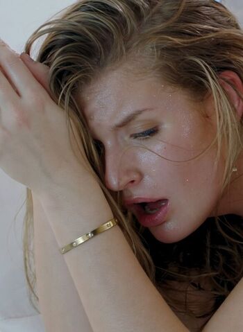 Full leaked Mia melano private onlyfans photo
