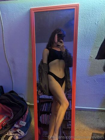 Full leaked Mia moore private onlyfans photo