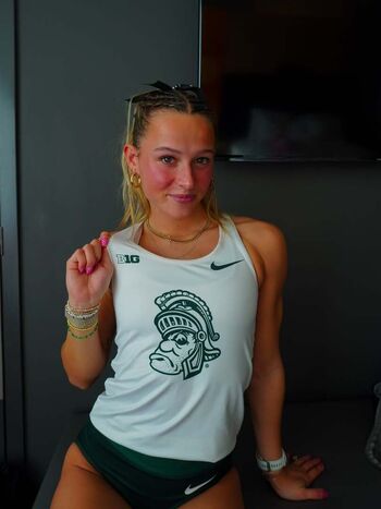 Full leaked Mia rogan private onlyfans photo