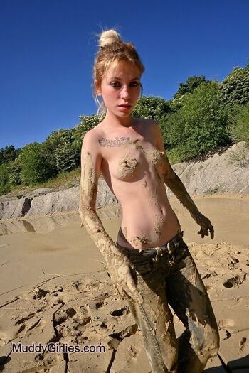 Mia Shy
