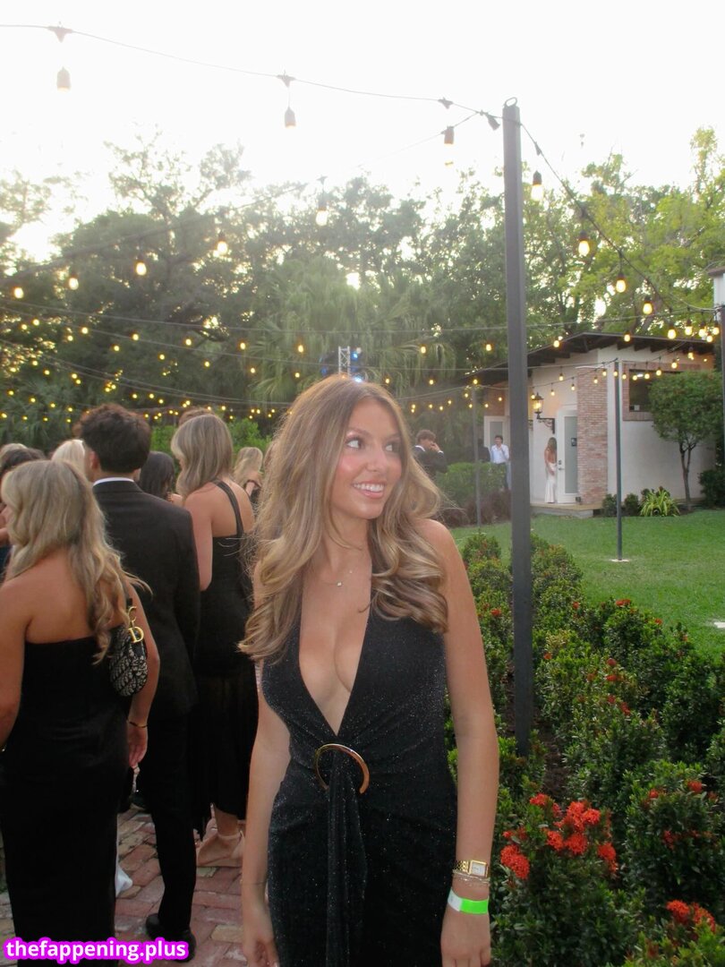 Mia Steele