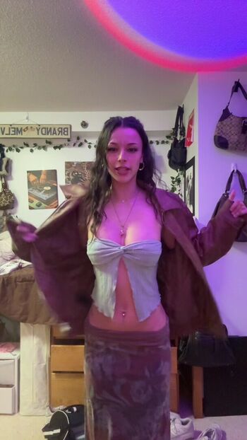 Full leaked Mia wynn private onlyfans photo