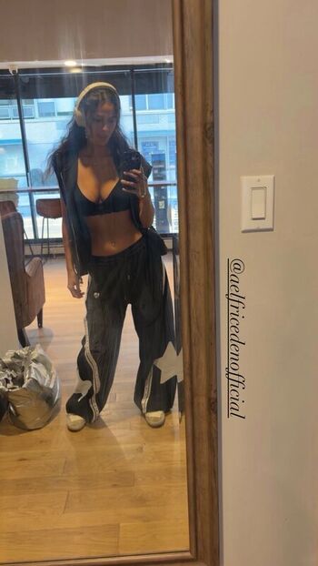 Full leaked Mia wynn page private onlyfans photo