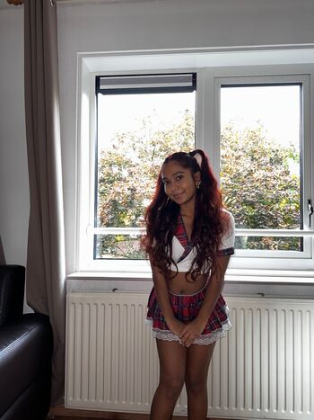 Full leaked Mia z private onlyfans photo