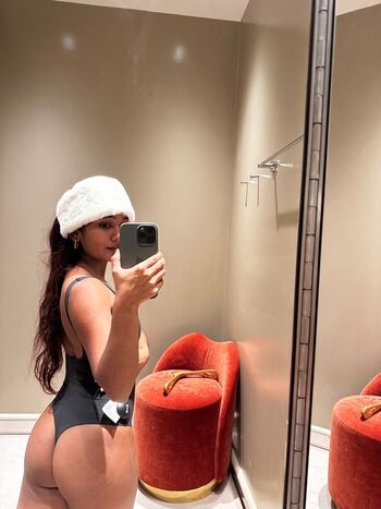 Full leaked Mia z private onlyfans photo