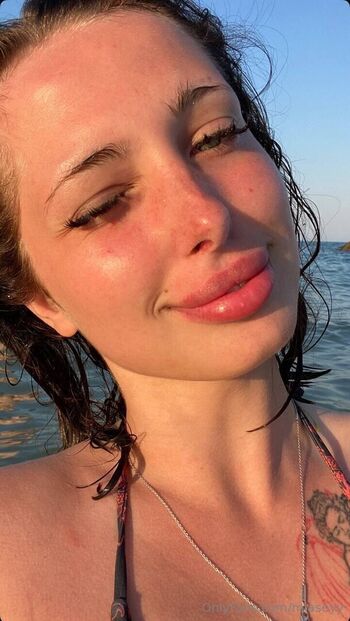 Full leaked Giraffegirl/ private onlyfans photo