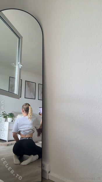 Full leaked Miaa rlt page private onlyfans photo