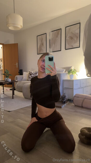 Full leaked Miaa rlt page private onlyfans photo