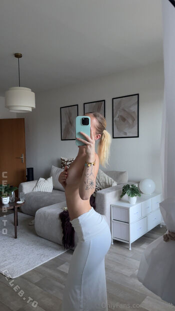 Full leaked Miaa rlt page private onlyfans photo