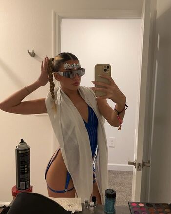 Full leaked Miaawardd private onlyfans photo