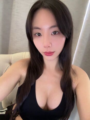 Full leaked Miababyy xo private onlyfans photo