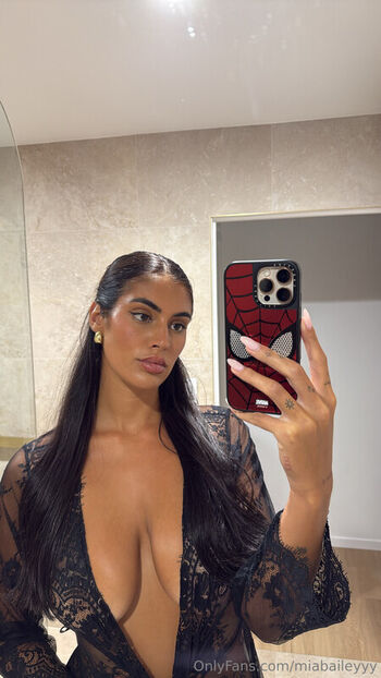 Full leaked Miabaileyyy private onlyfans photo