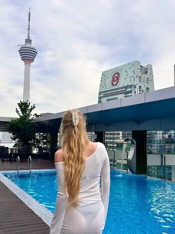 Full leaked Miablueye private onlyfans photo