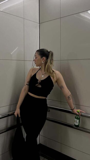 Full leaked Miafitz page private onlyfans photo